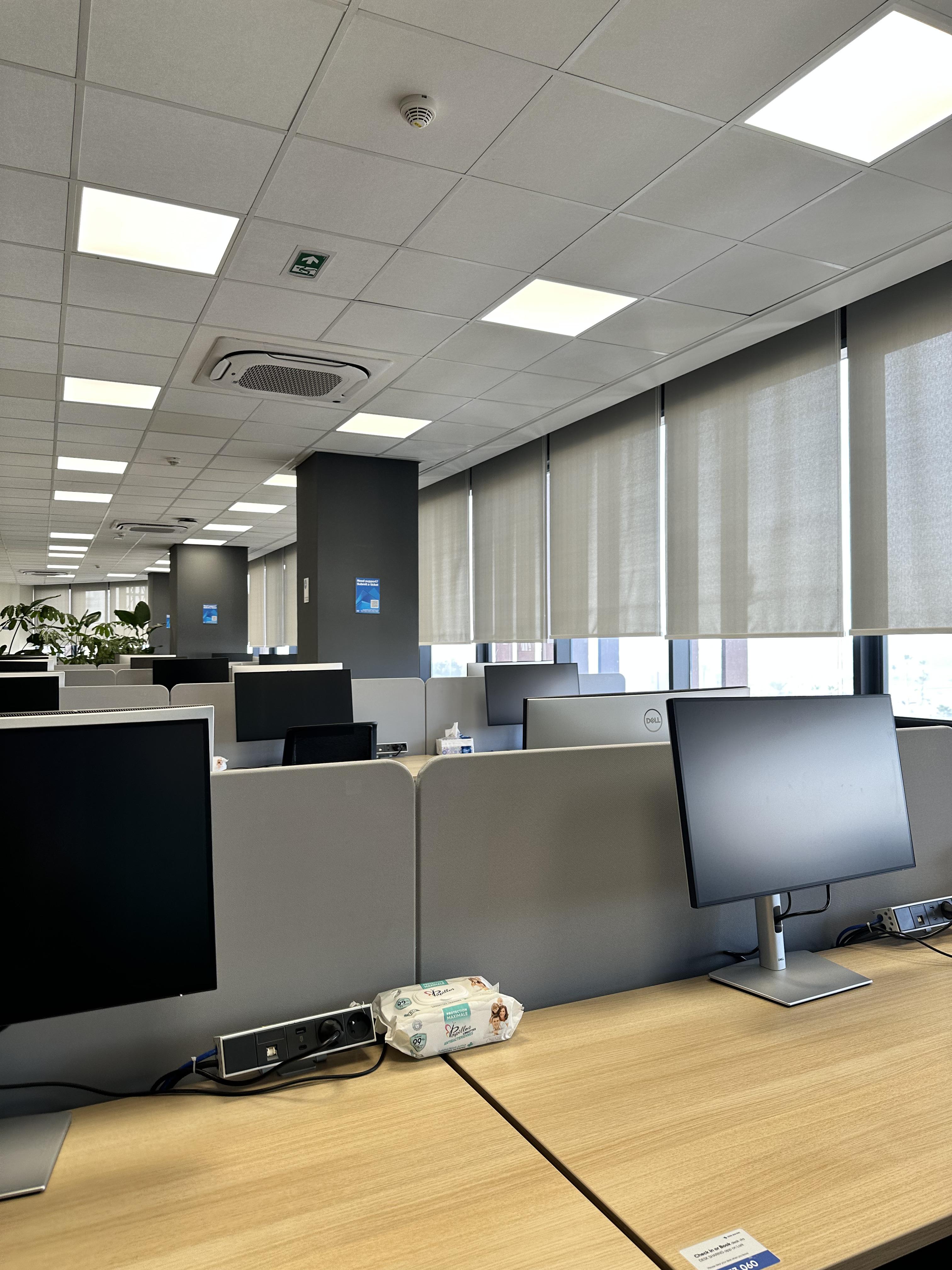 Plateaux Bureaux Multinationale